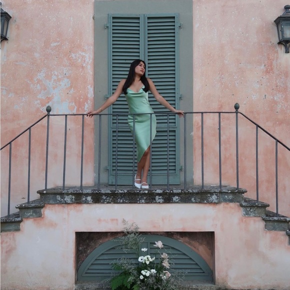 alice + olivia Harmony asymmetric slip dress, green NWOT - mordernwear.com